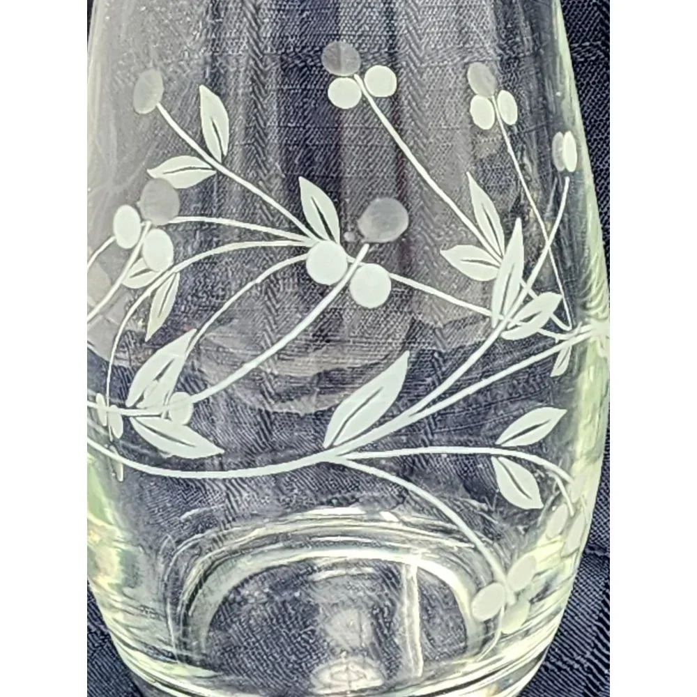 Vintage Leaves/Berries Etched Wine Glass‎ & Etched Flower/Leaves Glass Vase